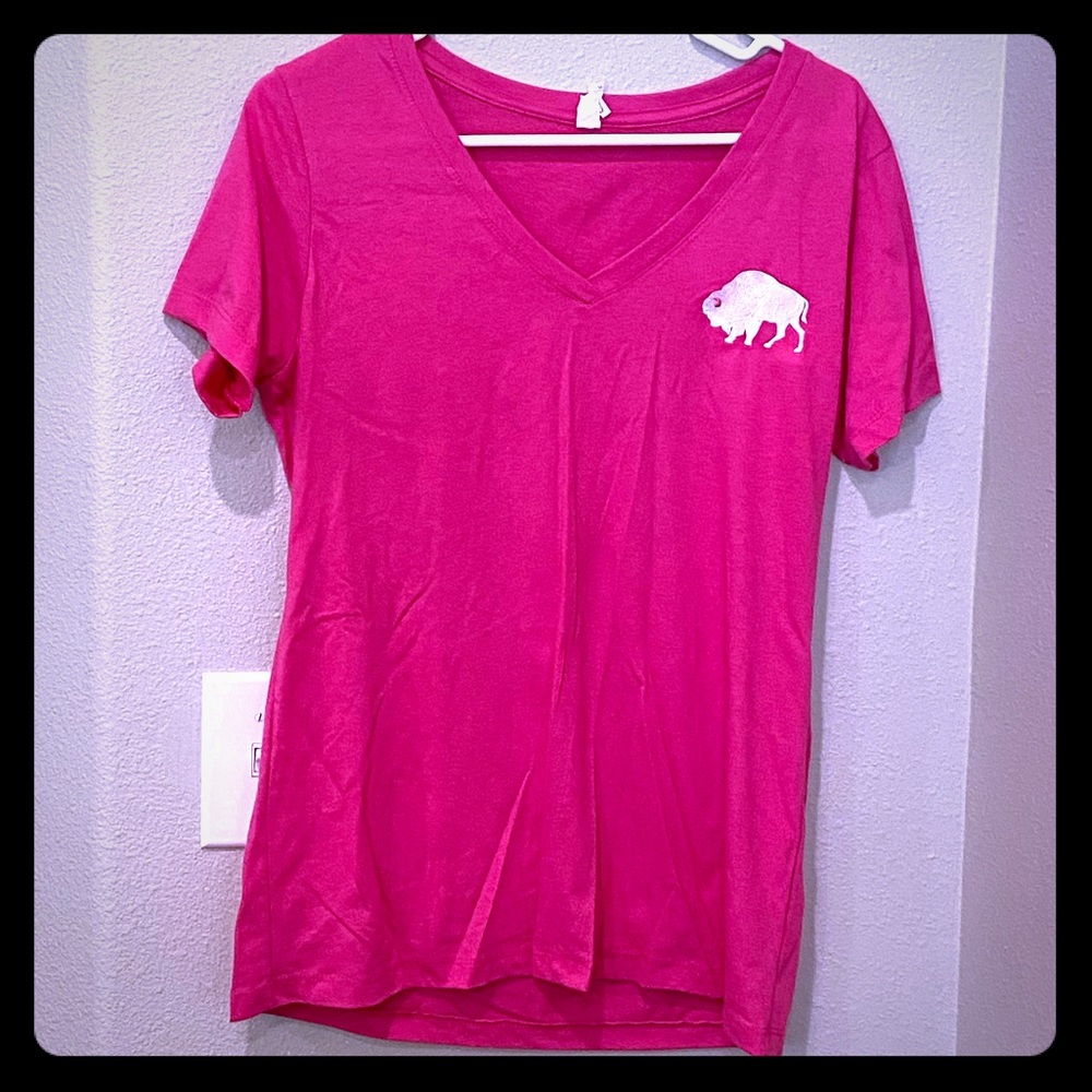 Vibrant pink tee with embroidered buffalo